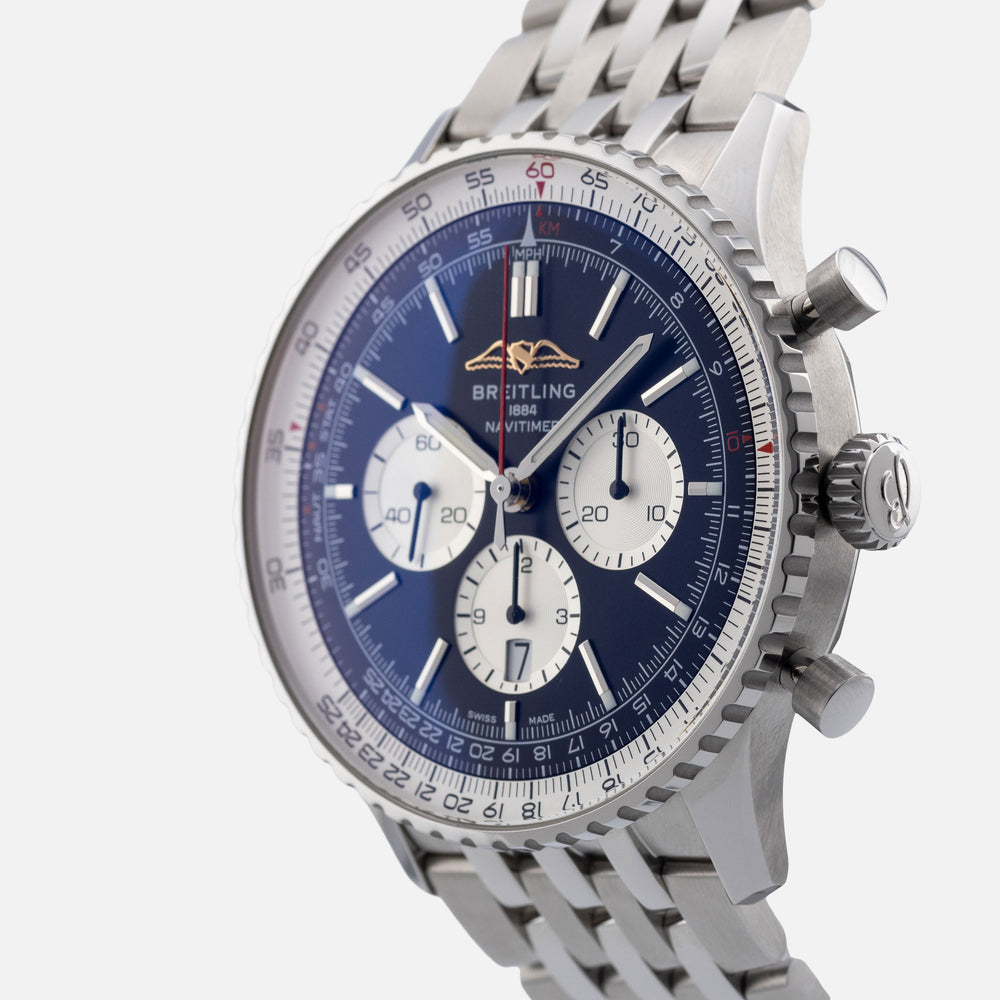 Breitling Navitimer 01 AB0137 2