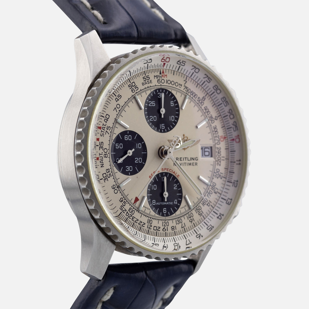 Breitling Navitimer 01 A13330 4