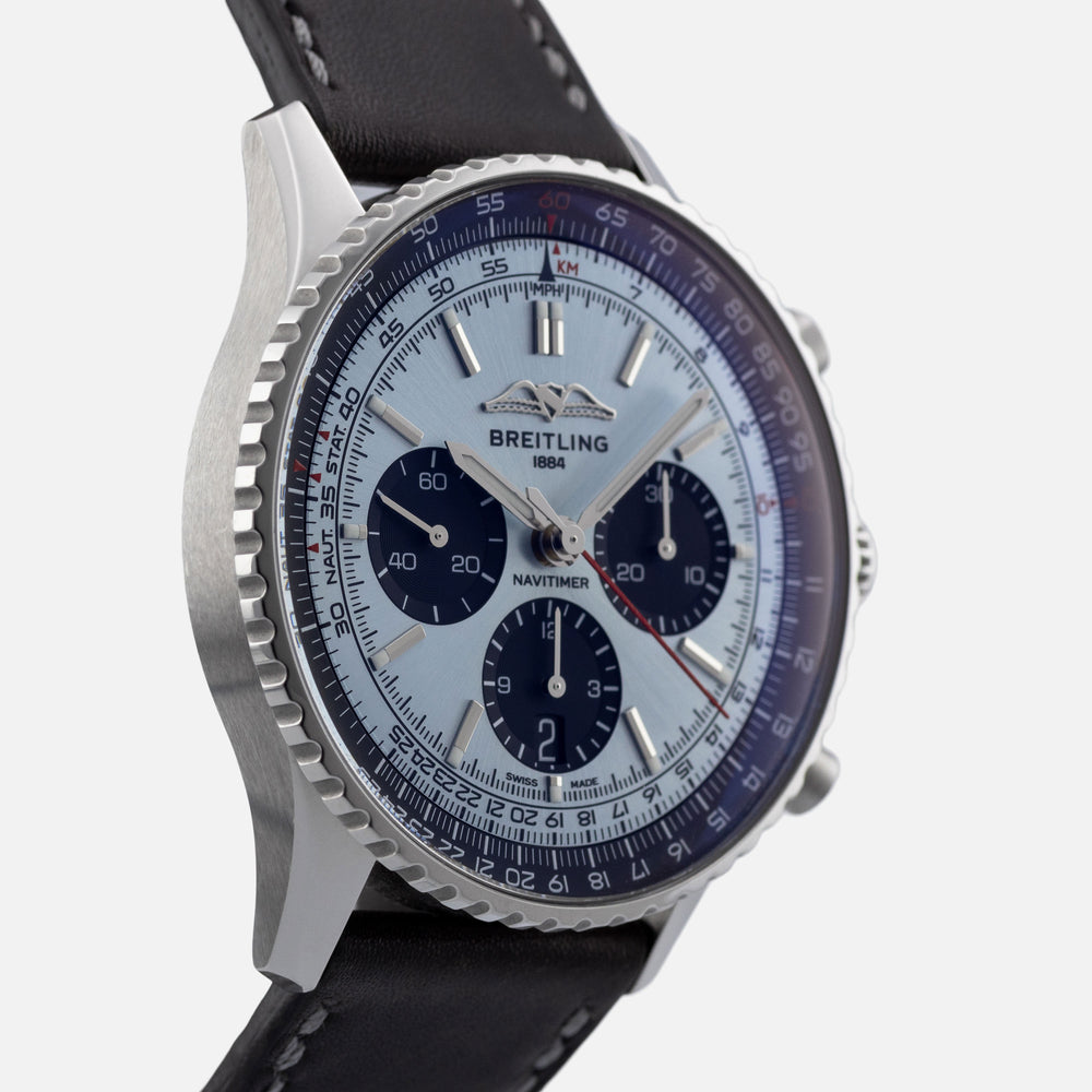 Breitling Navitimer AB0138 3