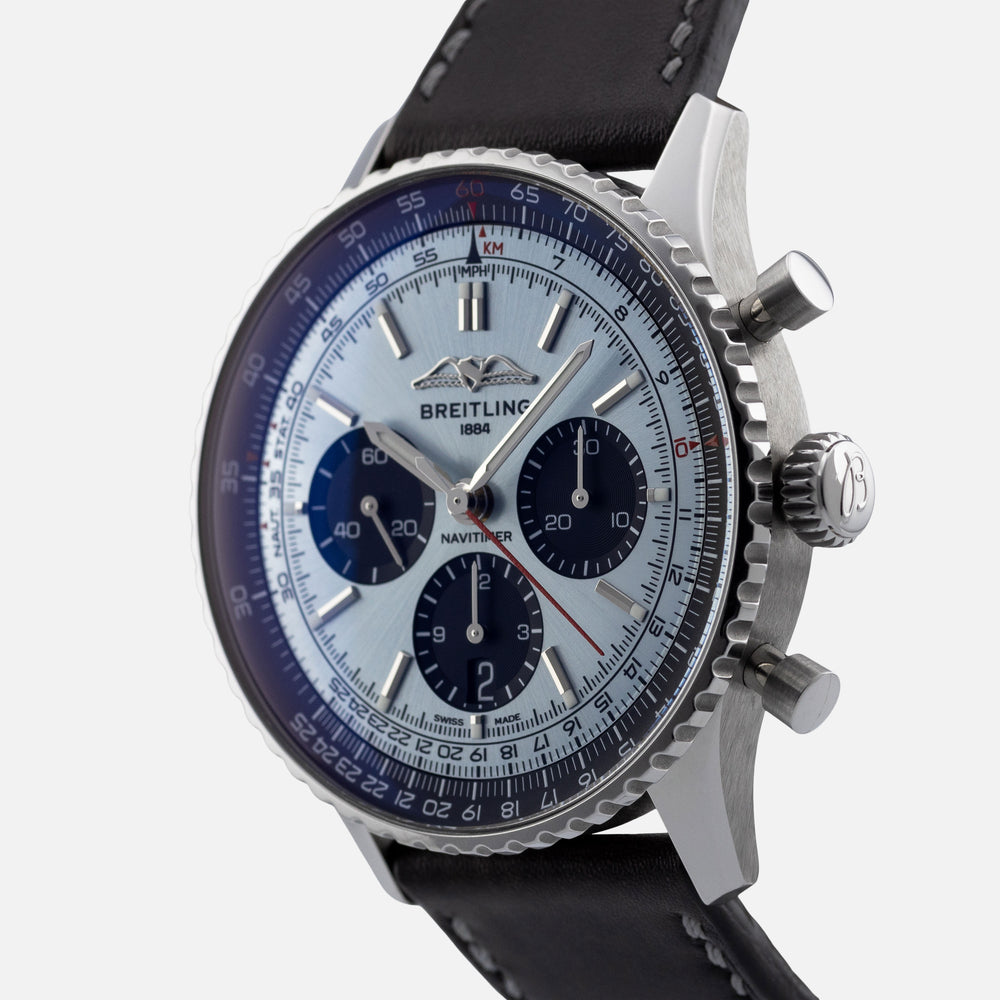 Breitling Navitimer AB0138 2