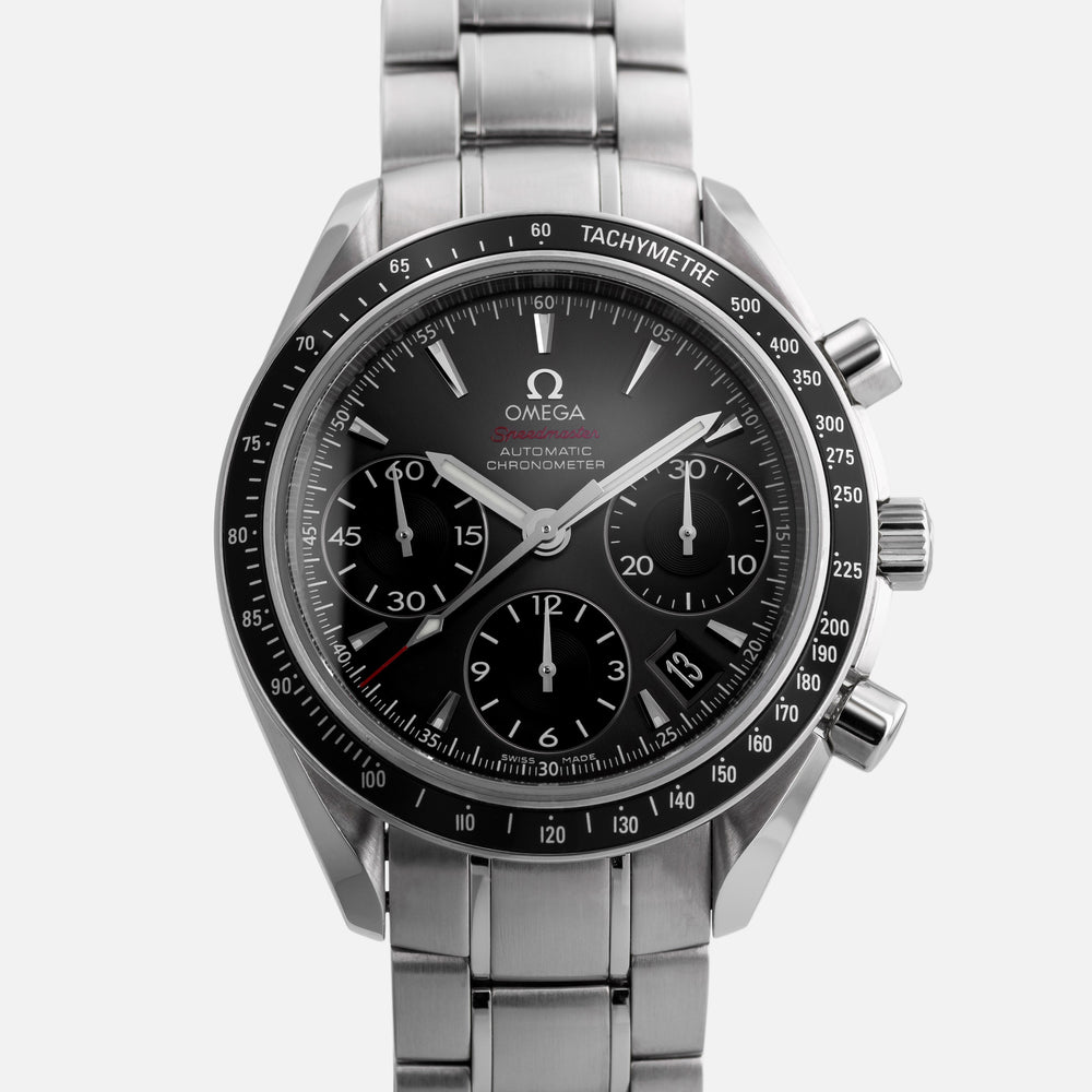 OMEGA Speedmaster Date 323.30.40.40.06.001 1