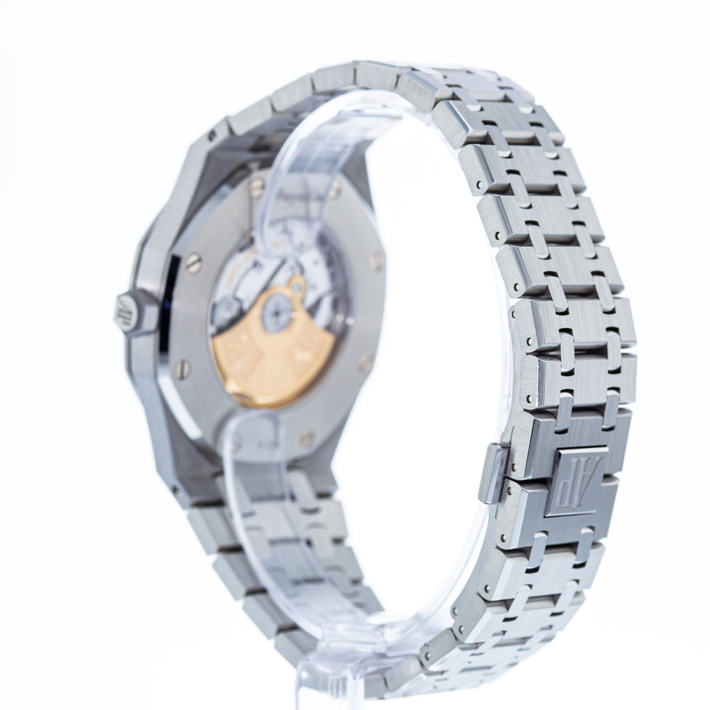 Audemars Piguet Royal Oak 15400ST.00.1220ST.02 3