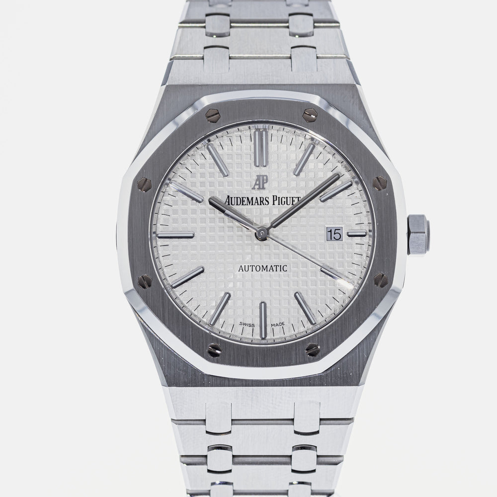 Audemars Piguet Royal Oak 15400ST.OO.1220ST.02 1