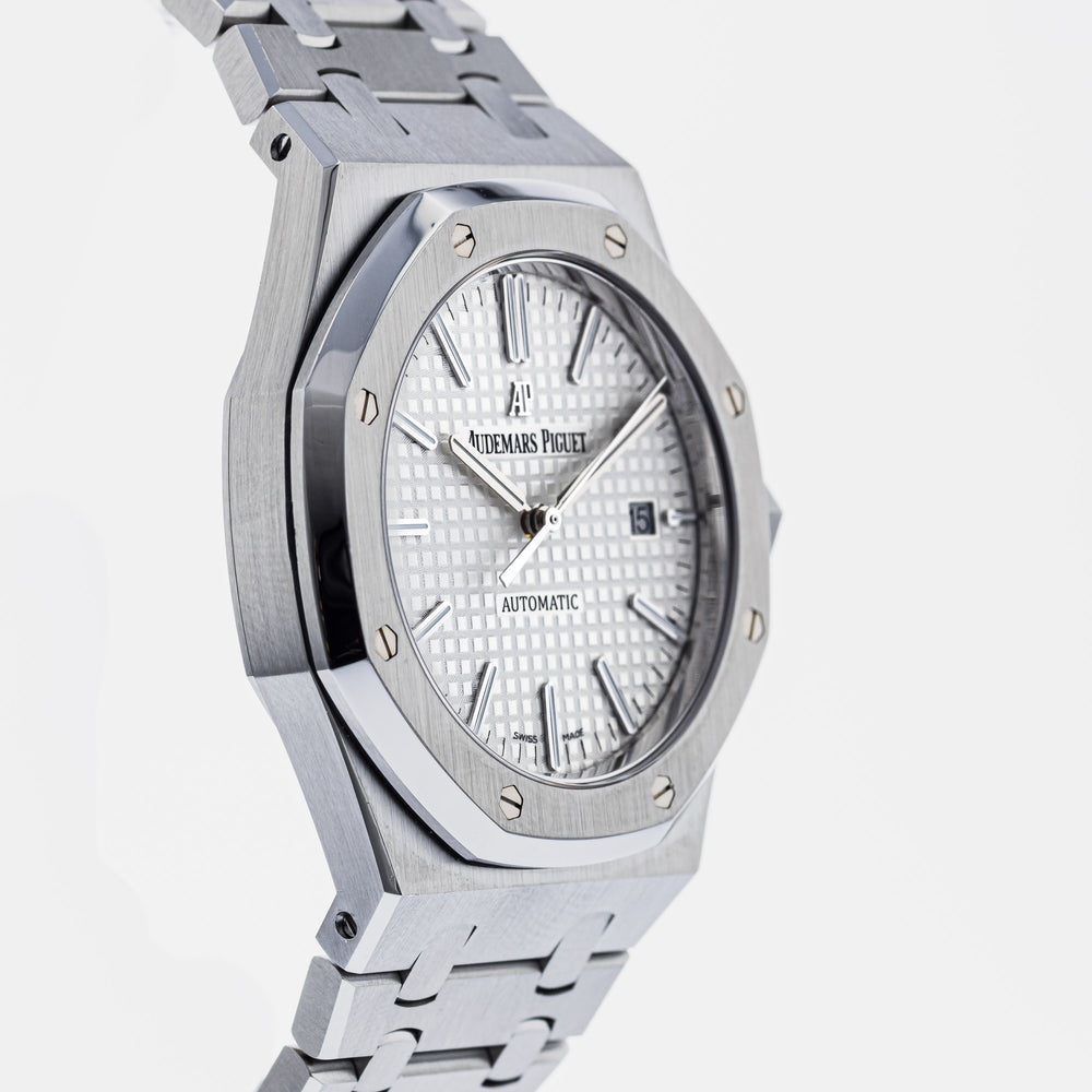 Audemars Piguet Royal Oak 15400ST.OO.1220ST.02 4