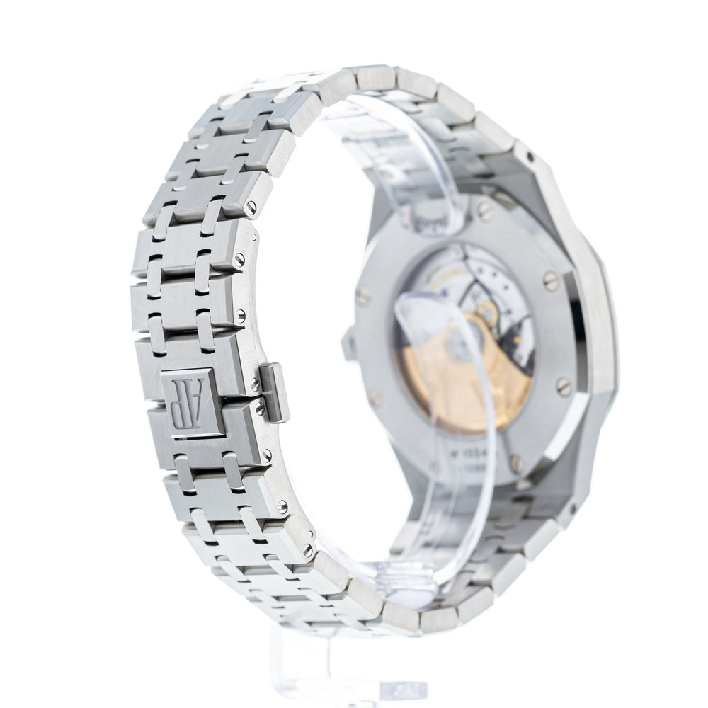 Audemars Piguet Royal Oak 15400ST.OO.1220ST.02 5