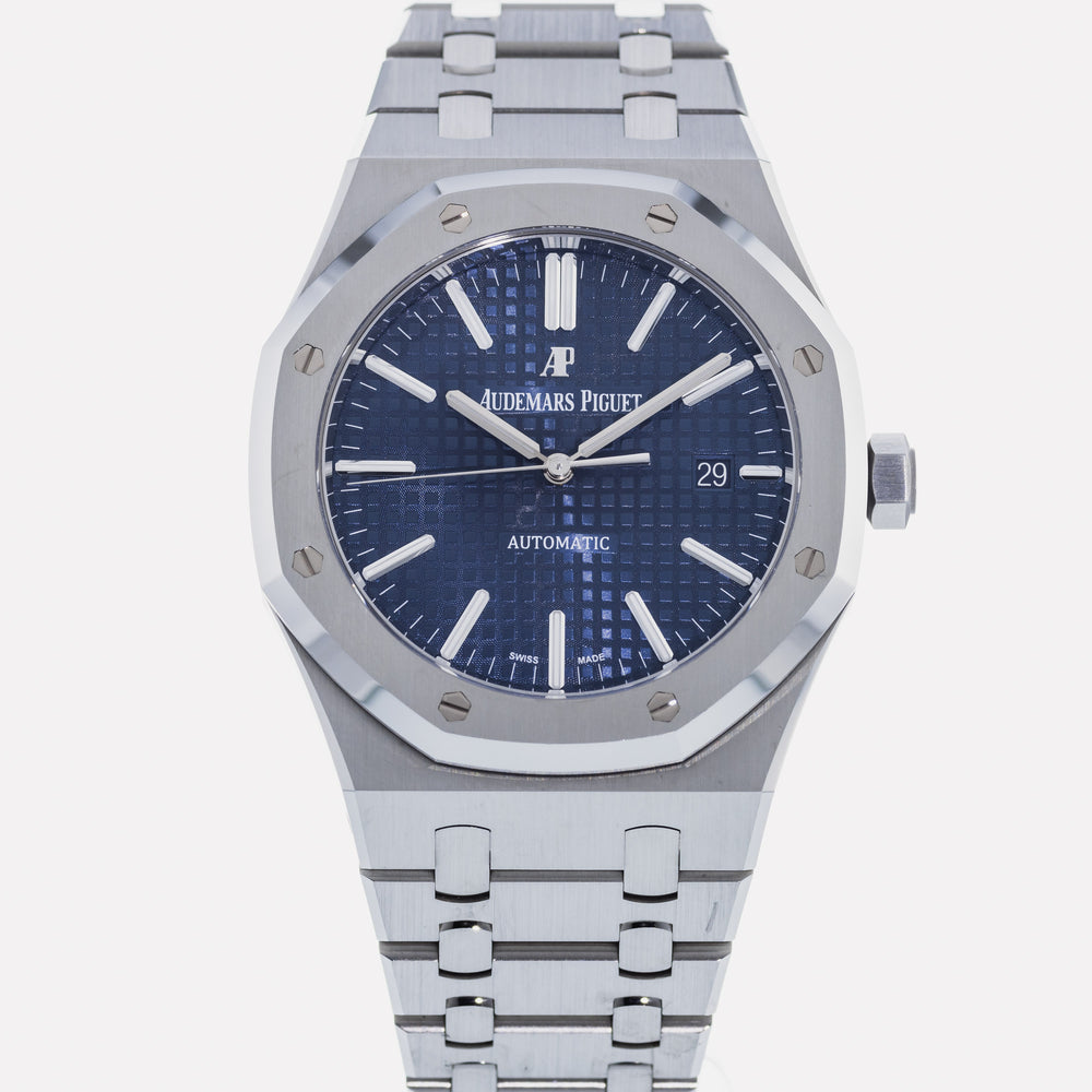 Audemars Piguet Royal Oak 15400ST.OO.1220ST.03 1