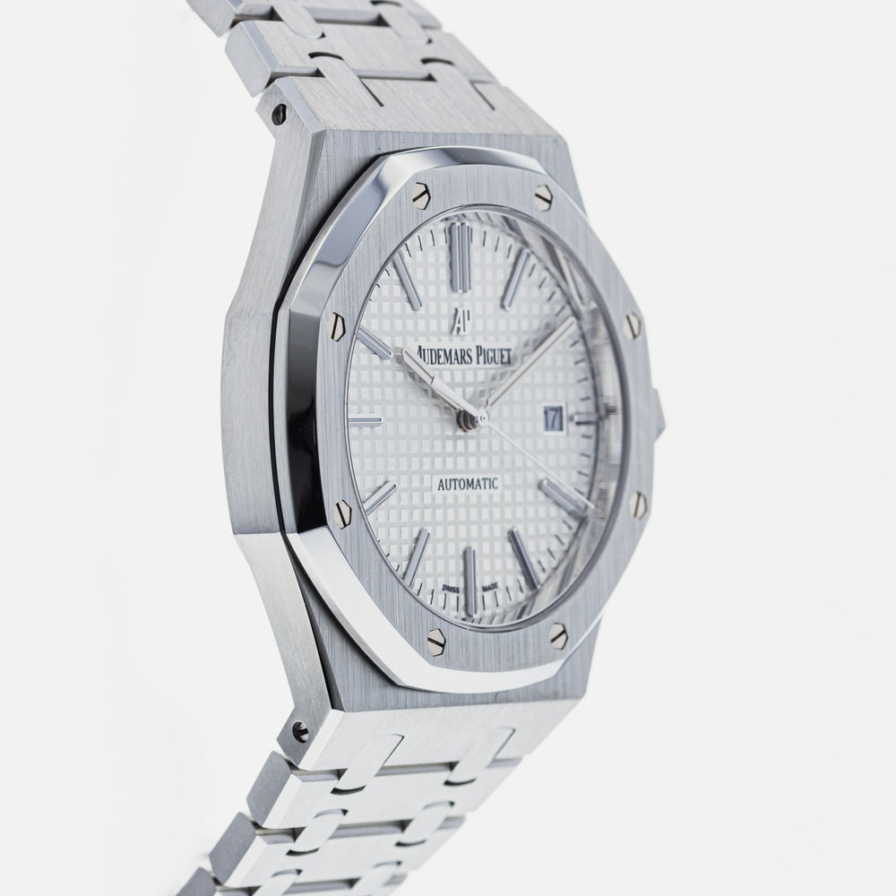 Audemars Piguet Royal Oak 15400ST.OO.1220ST.02 4