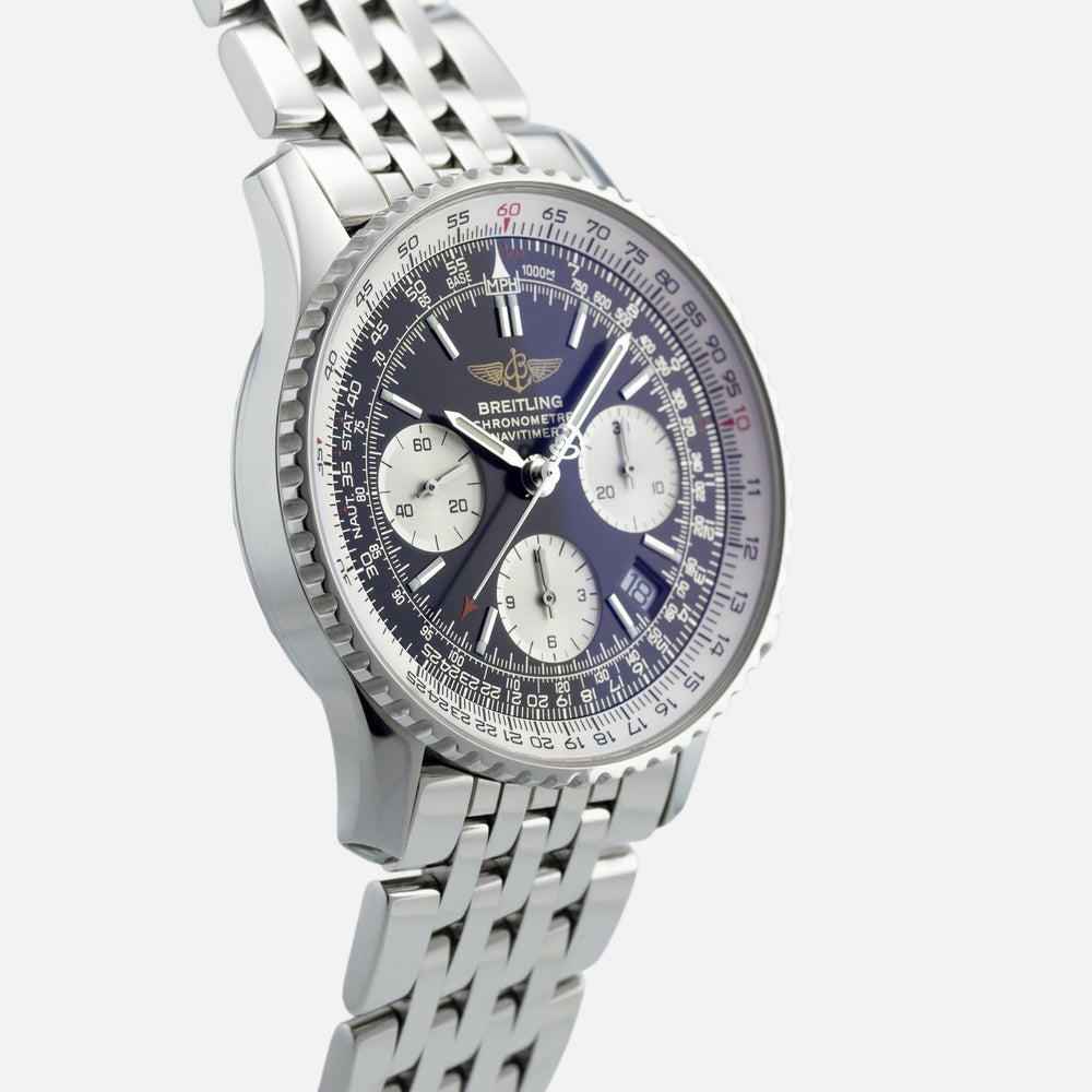 Breitling Navitimer A23322 4