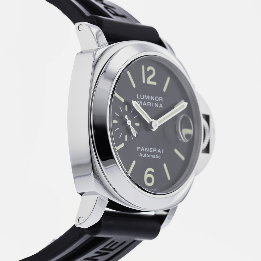 Panerai Luminor Marina PAM 104 4