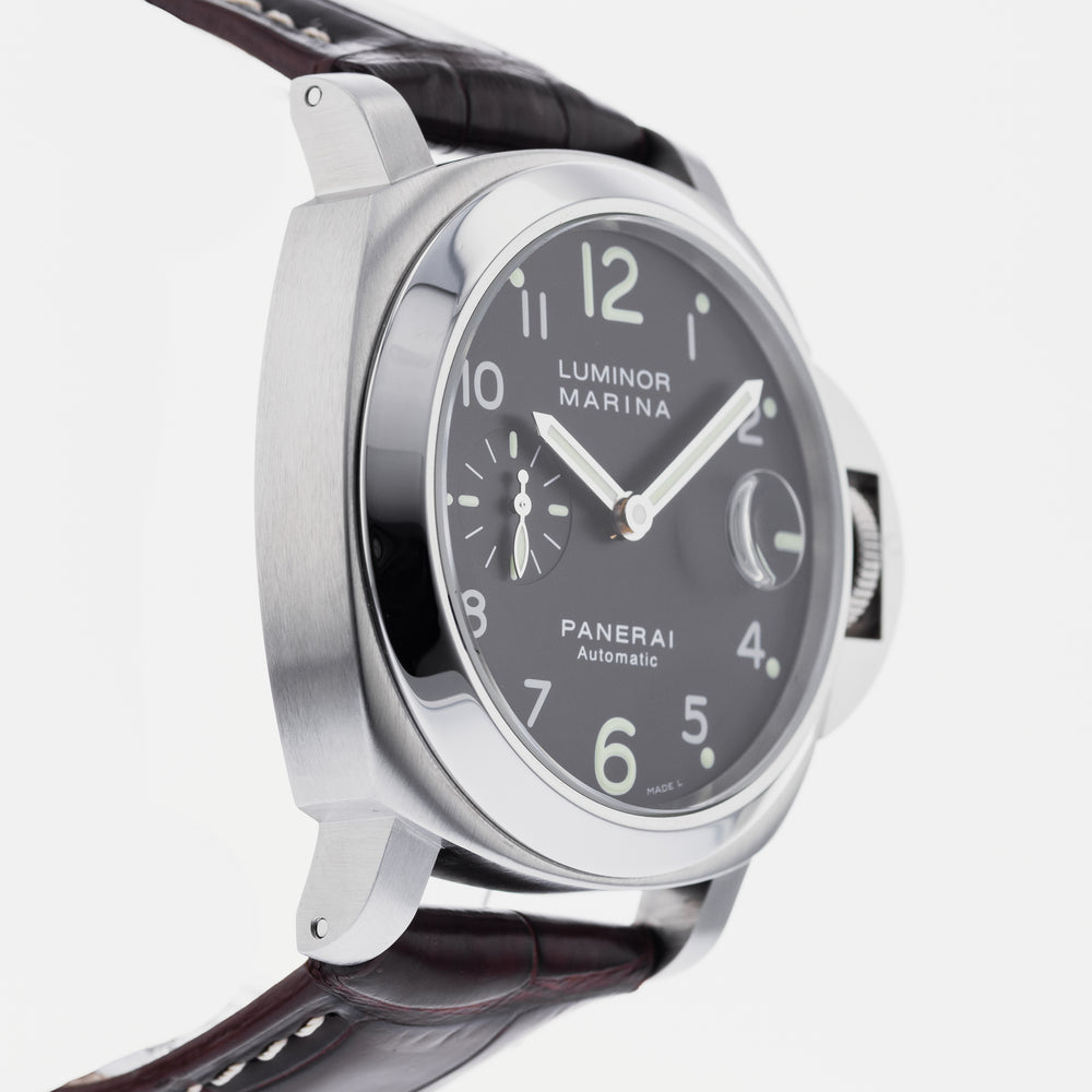 Panerai Luminor Marina PAM 104 4