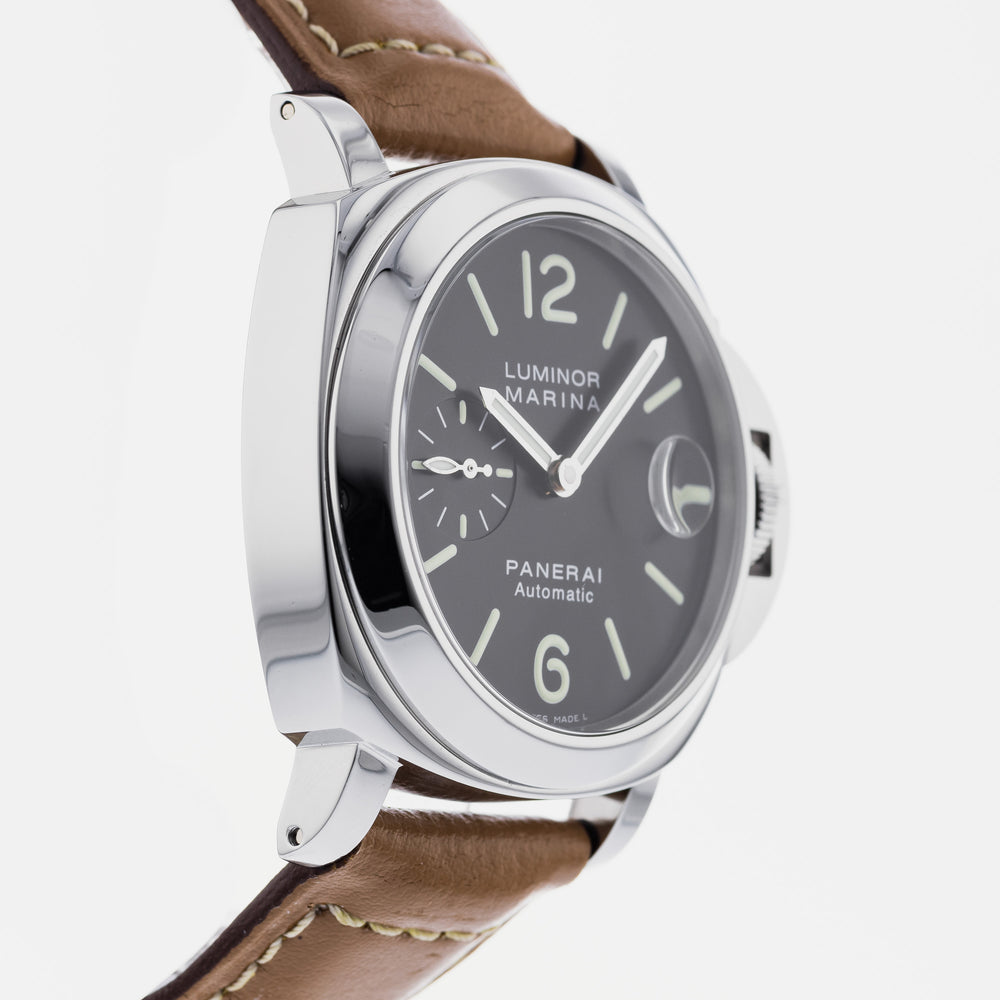 Panerai Luminor Marina PAM 104 4