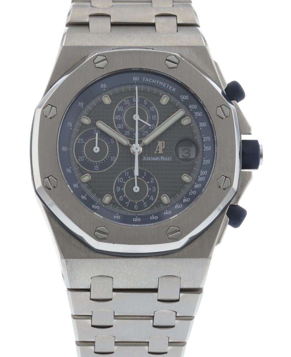 Audemars Piguet Royal Oak Offshore 25721TI.0.1000TI.01 1